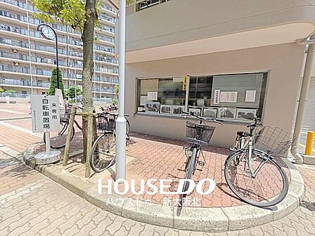 ■来客用駐輪場や子供用自転車置き場等が整備されております♪■物件の詳細や、内覧をご希望の方はお気軽に当社までお問合せください♪