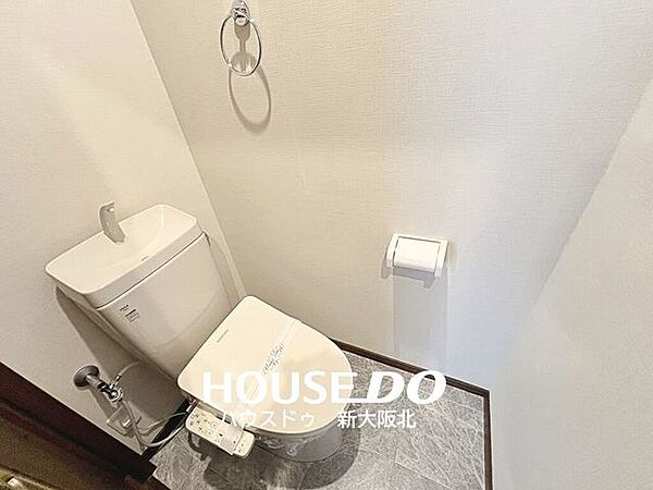 ■トイレが2カ所に設置されているので、ご家族の多い方にもオススメです！■朝の混みやすい時間帯や、風邪などでトイレを使い分けたいときにも便利です！