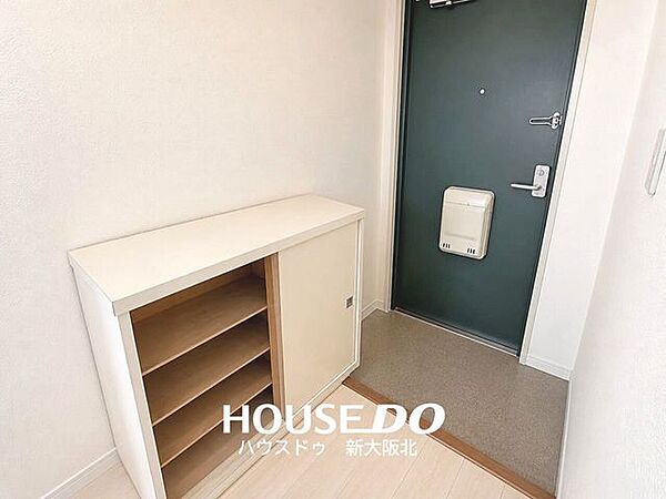 ■増えがちな靴もたっぷり収納できるシューズボックスがございます！■シューズボックスは、飾り棚としてもご使用いただけます！