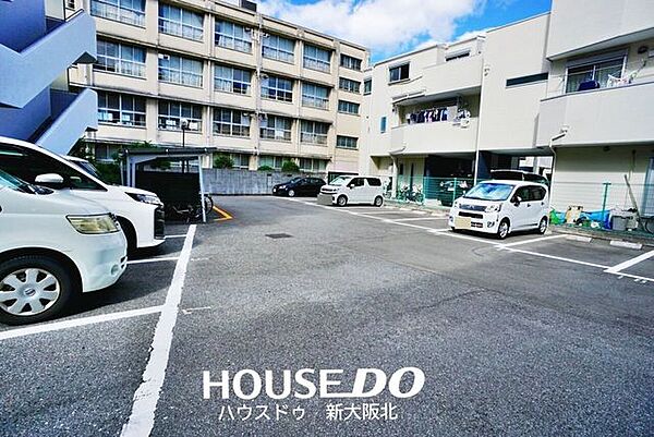 ■広々とした停めやすい駐車場！■空き状況は日々変化します！最新の空き状況をお調べいたしますので、お気軽にお問い合わせくださいませ！