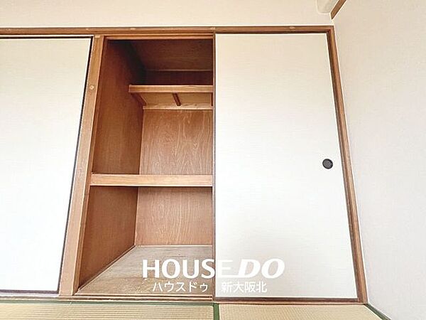 ■押し入れは奥行きがあるので、季節ものの家電や寝具もスッキリと収納できます！