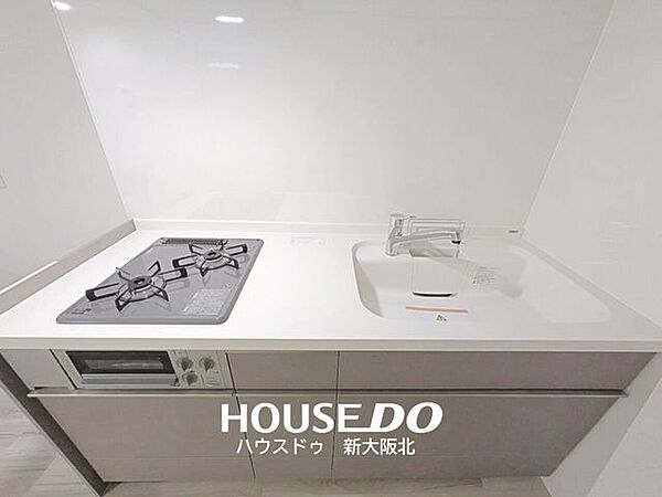 ■壁付きのキッチンは食器棚などの家具を配置する場所が選べるので、お客様に合わせたレイアウトにできます！■デッドスペースができにくいため、リビングやダイニングを広く使えるのも魅力です！