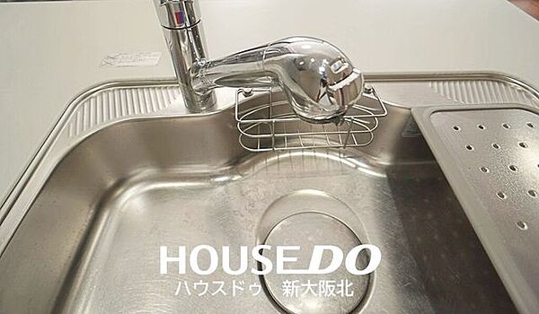 ■キッチン水栓は浄水器一体型です！■定期的にお水を購入する手間や費用を省くことができ経済的です！