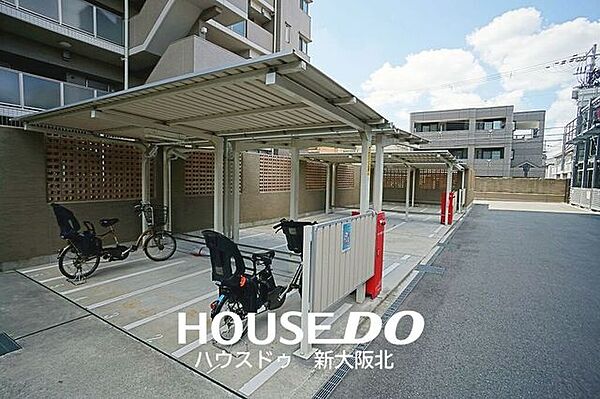 ■屋根が付いているので大切な自転車が濡れにくく、錆から守ってくれます！■自転車があると行動範囲が一気に広がって便利ですよね！