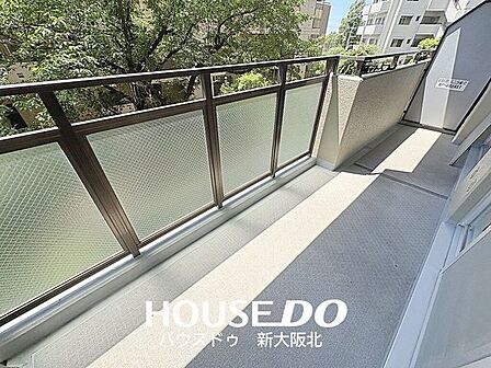 ■陽当り・通風・眺望良好のゆとりのあるバルコニー!■南向きで陽当り良好!毎日のお洗濯も快適です!