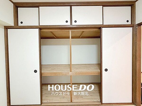 ■押し入れは奥行きがあるので、季節ものの家電や寝具もスッキリと収納できます！■天袋付きで大容量です♪