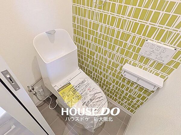 ■年中いつでも快適にご使用いただける温水便座付きトイレ！■壁掛けリモコンがついているので操作もスムーズです！