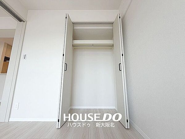 ■大容量のクローゼット！■お洋服はもちろん、小物や季節家電も収納できてお部屋がスッキリと片付きます！