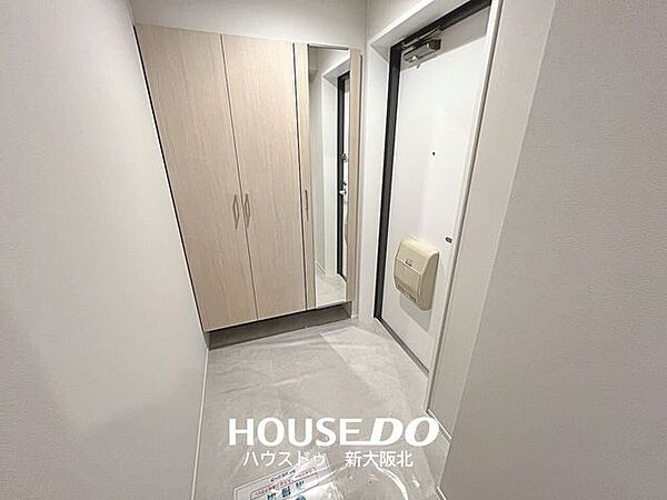 ■玄関から部屋の中が見えないような間取りになっているのもうれしいポイント！■ハイタイプのシューズボックスがついているため、いつの間にか増えてしまう靴もたっぷり収納していただけます！