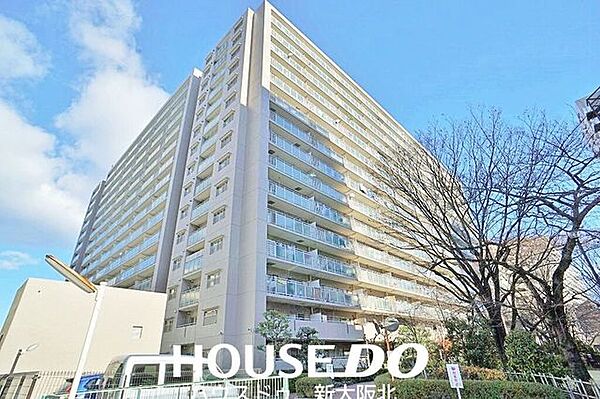 ■地下鉄御堂筋線「東三国駅」徒歩10分！■1984年築！15階建て！総戸数352戸のビックコミュニティマンション！■周囲にはコンビニやスーパーなど、生活に便利な施設が充実！
