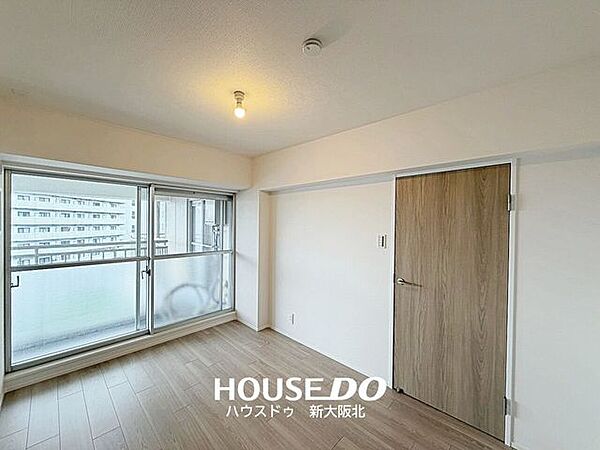 ■こちらのお部屋は、書斎や趣味のスペースとしてもお使いいただけますよ！■各居室は独立性が高く、プライベートを大切にするご家族にもオススメの間取りです！