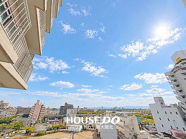 ■バルコニーからの眺望です！■南東向きで陽当り良好！■毎日のお洗濯も快適です♪