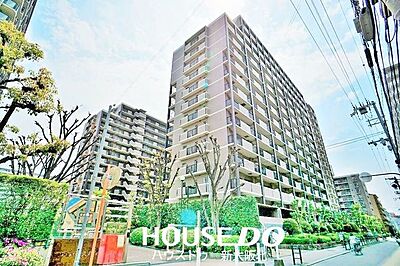 外観：■2026年11月リフォーム完成予定！水回り等も新調♪■生活利便施設が身近に揃い、毎日のお買い物や通勤・通学にも便利！都心へのアクセスと暮らしやすさを兼ね備えたマンションです！