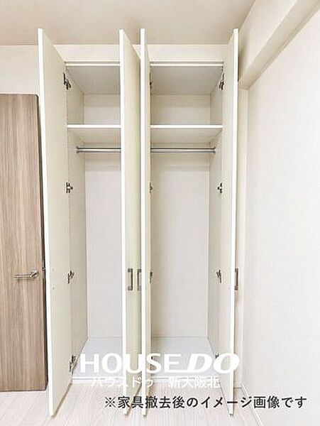 ■全居室収納付き！■お部屋がスッキリ片付くだけでなく、新しく収納棚を買い足す必要がないので、初期費用が抑えられそうですね！