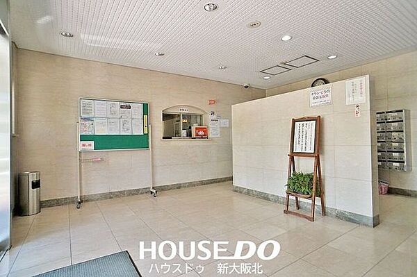 ■明るく清潔感のあるロビー♪エレベーターまでの動線も分かりやすく、すっきりとした共用空間です！