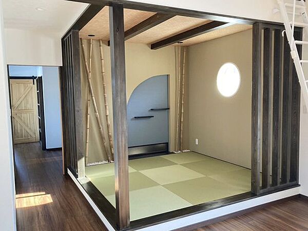detached 青森県三戸郡五戸町字鍜冶屋窪
地図を見る
