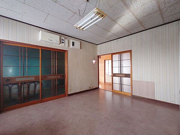 detached 青森県三戸郡五戸町大字倉石又重字上谷地
地図を見る
