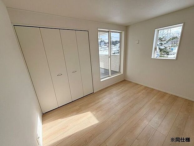 ※同仕様◎現地案内予約受付中！◎全居室6帖以上で家具を置いてもゆったり過ごせます♪