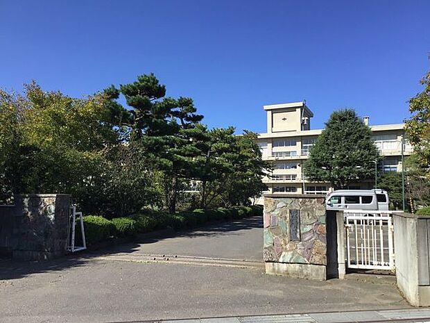 八戸市立小中野中学校 1220m