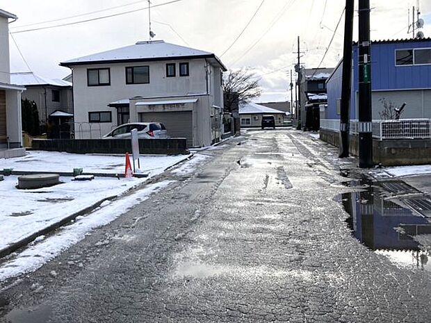 現地(2025年12月)撮影◎現地案内予約受付中!◎完成済みですので、ごゆっくりご内覧いただけます。お気軽にお問い合わせくださいませ♪