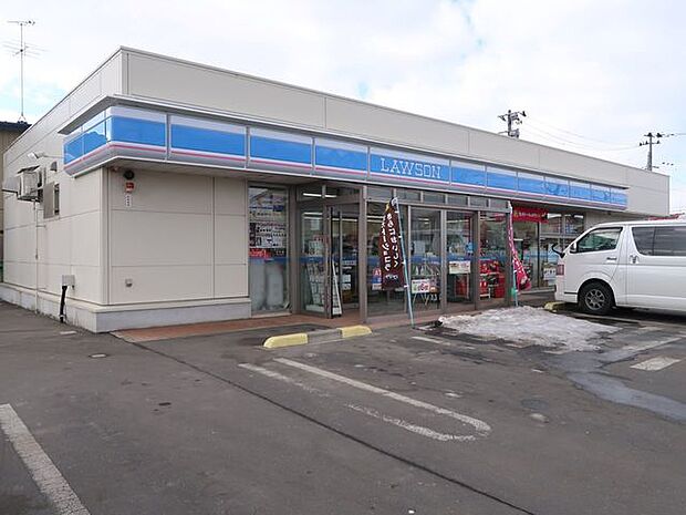 ローソン 八戸内舟渡店 40m