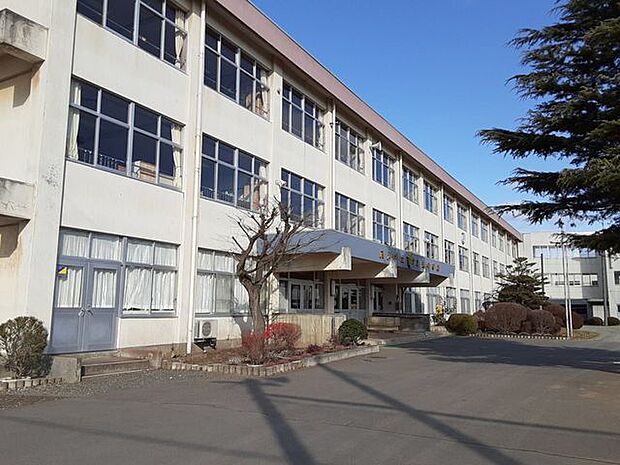 八戸市立三条中学校 1450m