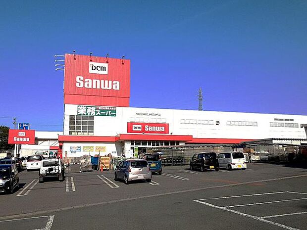 DCM 八戸新井田店 910m