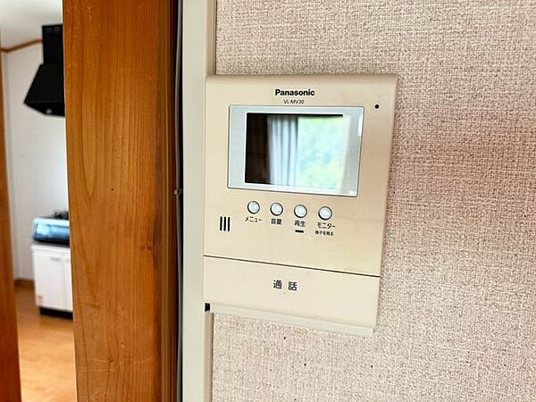 設備(2024年7月)撮影◎本日案内可能◎TVモニターホンは留守でも来訪者をあとから確認できる録画機能搭載。