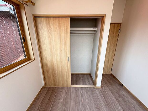 室内(2025年6月)撮影◎本日案内可能◎全居室収納付きですので、お部屋を広くお使いいただけます♪