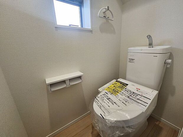 室内(2025年9月)撮影◎本日案内可能◎トイレは各階に設けておりますので、家族でトイレタイムが重なっても安心です♪