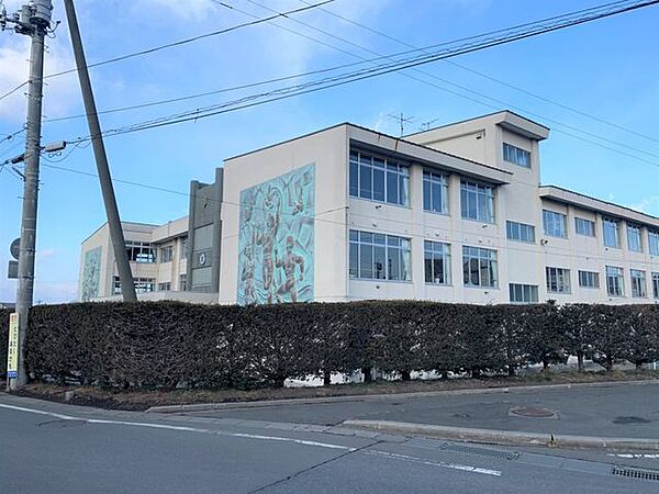 八戸市立白銀南小学校 1230m