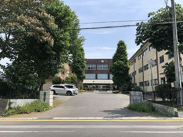 八戸市立大館中学校 650m