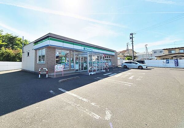 ファミリーマート　湊鮫ノ口店 750m