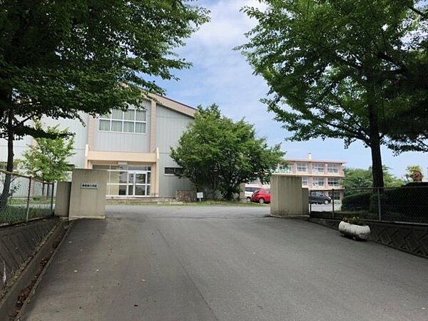 八戸市立中居林小学校 1500m