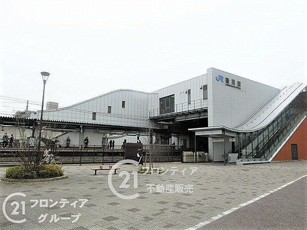 桂川駅(JR西日本 東海道本線)徒歩6分。 2050m
