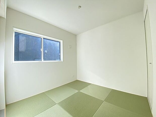 シンプルなデザインの和室は子供部屋や寝室などアレンジ自由自在！