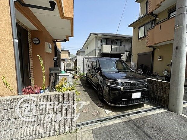 お車持ちの方にもうれしいカースペース完備