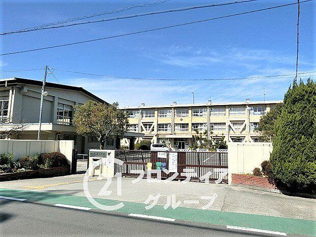 京田辺市立松井ケ丘小学校 徒歩24分。 1880m