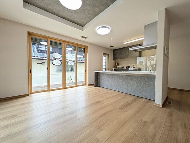 多様化する住まいのお悩みを当社へお気軽にご相談下さい