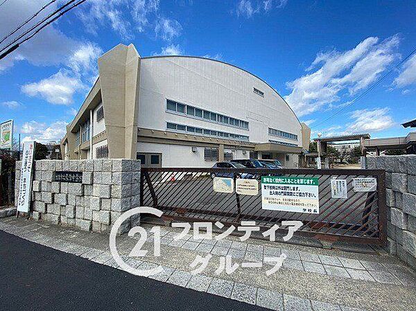 大津市立粟津中学校 徒歩32分。 2490m