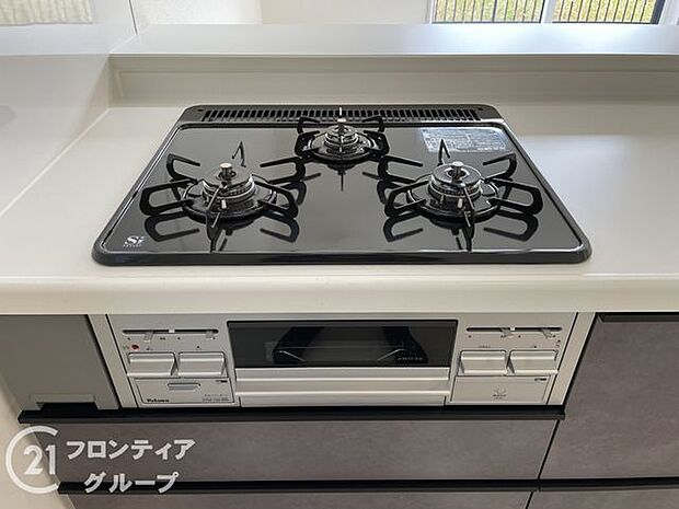 ビルトインコンロでお手入れラクラク。吹きこぼれのお掃除もらくらくです。