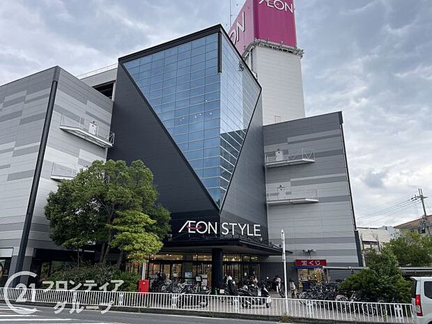 イオンスタイル大津京 徒歩16分。 1210m
