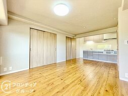 岩清水ビューハイツA棟　中古マンション 3LDKのリビング/ダイニング