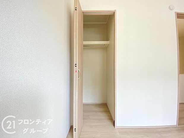 季節の物などたくさん収納しておける便利なスペースです!