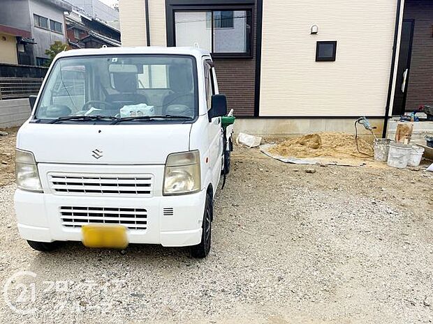 駐車スペース2台分です