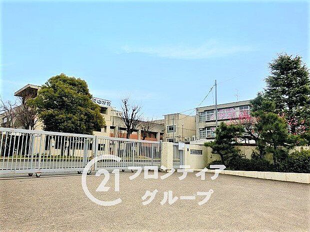 城陽市立西城陽中学校 徒歩35分。 2760m