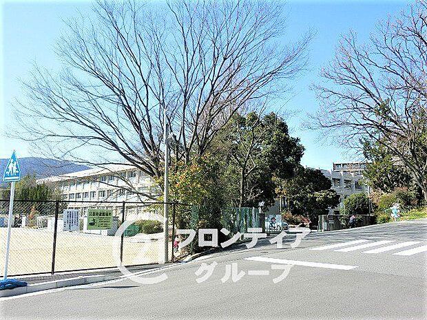 長岡京市立長岡第五小学校 徒歩13分。 1030m