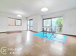 宇治市平尾台4丁目　中古一戸建て 5SLDKのリビング/ダイニング