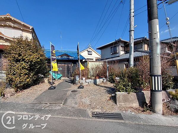 近くには石清水八幡宮があり落ち着いた環境です。