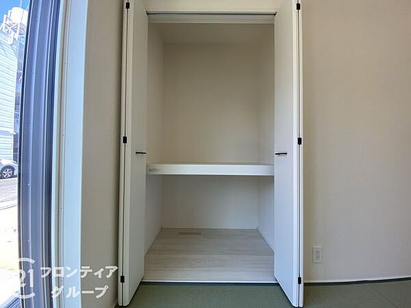 季節の物などたくさん収納しておける便利なスペースです！